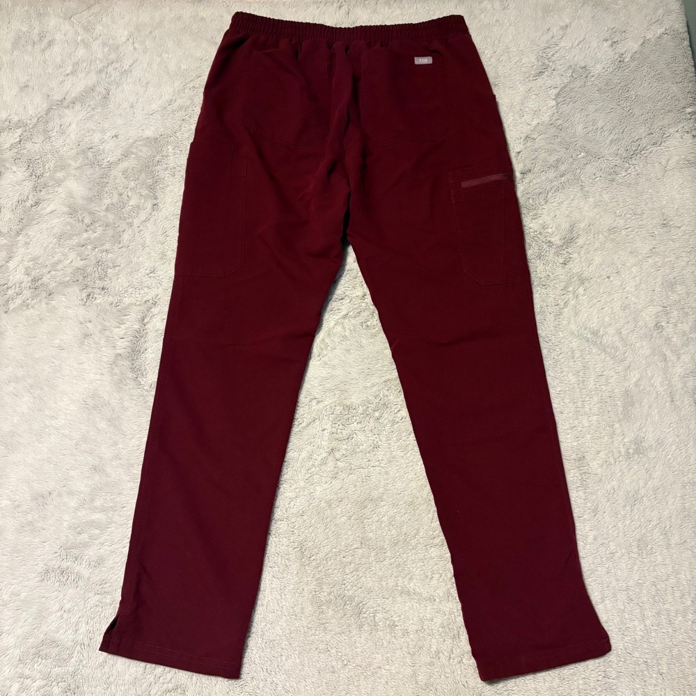 FIGS Women Scrub Set Casma Top LARGE Yola Pants MEDIUM Burgundy Maroon - Picture 8 of 9